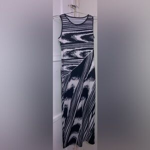 Elegant Black and White Patterned Dress